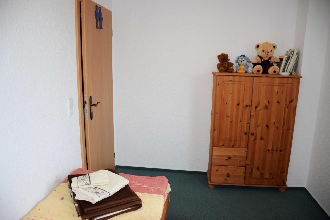 Ferienappartement Petra Kliesow Гагер Стая снимка